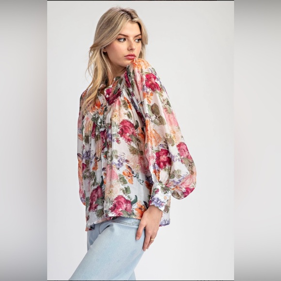NWT Eesome Multicolor Floral Blouse. - Picture 1 of 5